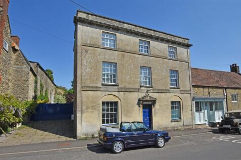 6 bedroom house for sale