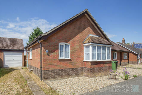 2 bedroom detached bungalow for sale