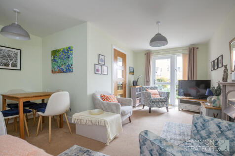 Queens Road, Attleborough 1 bed apartment for sale