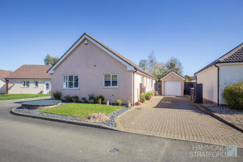 3 bedroom detached bungalow for sale