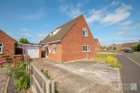 3 bedroom chalet for sale