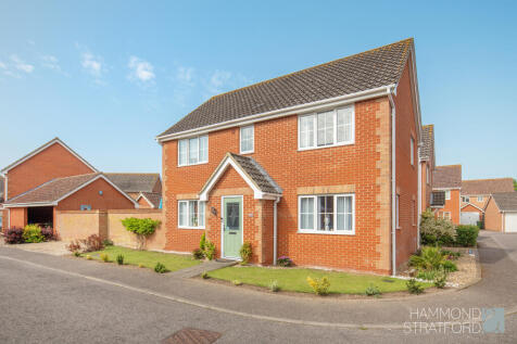 Tantallon Drive, Attleborough 4 bed detached house for sale