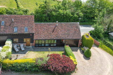2 bedroom barn conversion for sale
