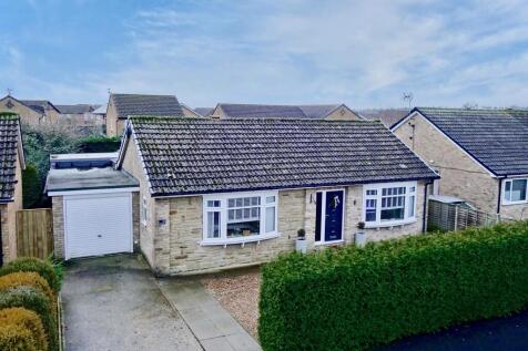 4 bedroom detached bungalow for sale