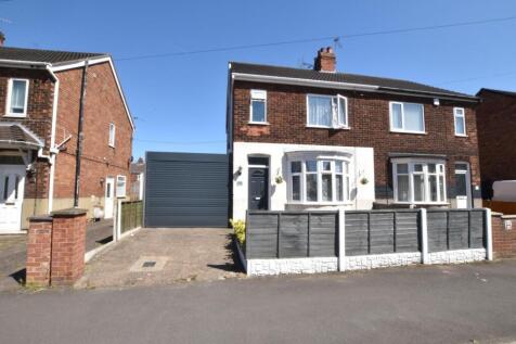 Fairmont Crescent, Scunthorpe 3 bed semi
