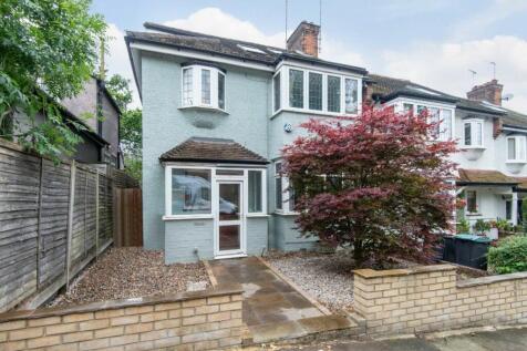 4 bedroom semi-detached house for sale