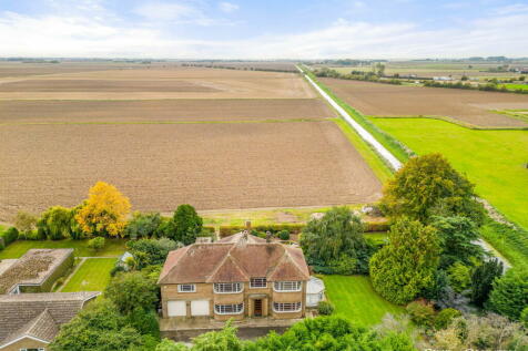 Moulton Chapel 4 bed detached house for sale