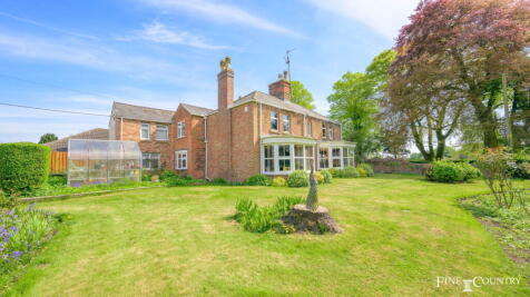 7 bedroom detached house for sale