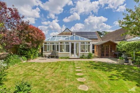 Furse Feld, Aldwick 3 bed detached bungalow for sale