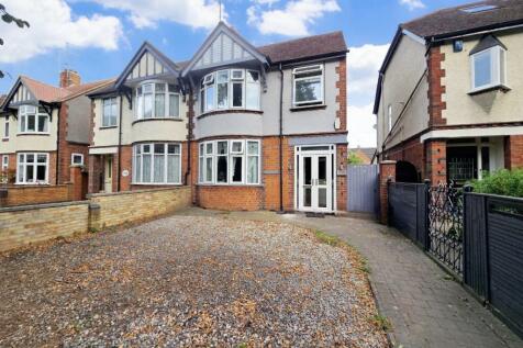 Queens Park Parade, Kingsthorpe.... 3 bed semi