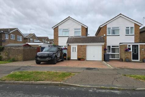 Obelisk Rise, Kingsthorpe... 3 bed detached house for sale