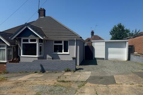 2 bedroom semi-detached bungalow for sale