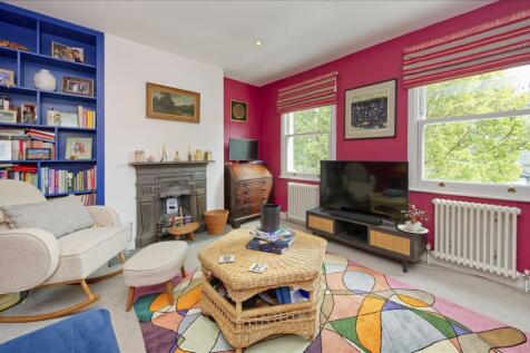 Shepherd's Bush W12 W12 2 bed maisonette for sale