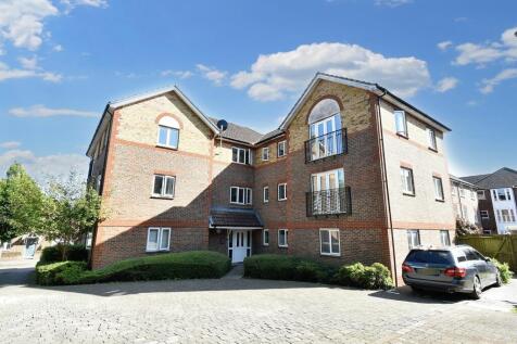 Running Foxes Lane, Ashford TN23 2 bed apartment for sale