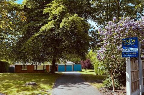 4 bedroom detached bungalow for sale