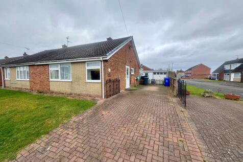 2 bedroom semi-detached bungalow for sale