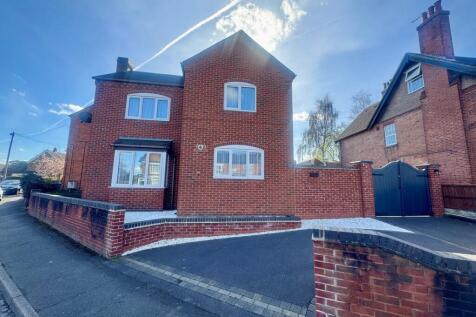 2 bedroom detached house for sale