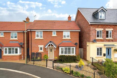 Hollands Drive, St. Martins, Oswestry. 3 bed detached house for sale