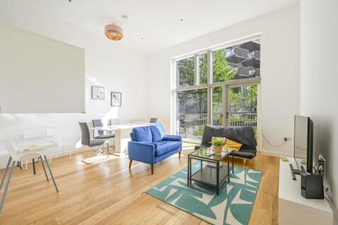 Canning Town E16, Royal Docks... 3 bed flat for sale