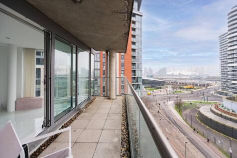Royal Docks, Royal Docks, London, E16 3 bed flat for sale