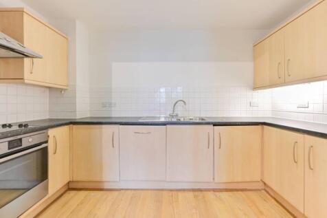 Boardwalk Place, Canary Wharf... 2 bed flat for sale