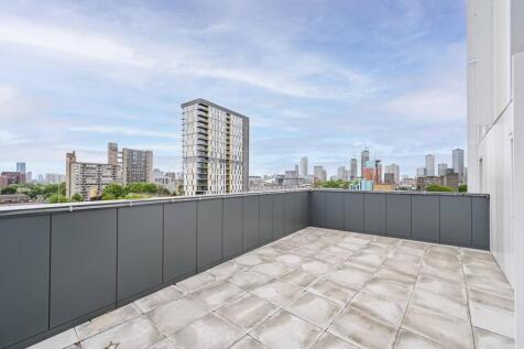 Celestial House, Tower Hamlets... 2 bed flat for sale
