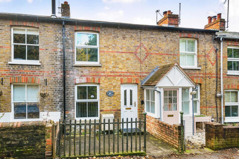 School Lane, Reading RG10 2 bed terraced house for sale