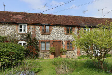 Long Row, Moat Lane, Great Missenden... 2 bed character property for sale