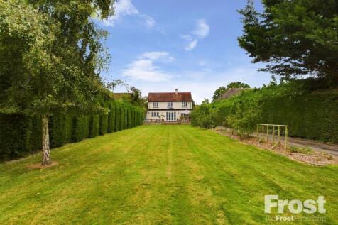 Coppermill Road, Wraysbury... 4 bed detached house for sale