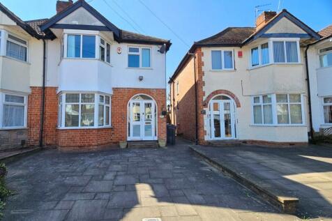 Hilton Avenue, Birmingham, West... 3 bed semi