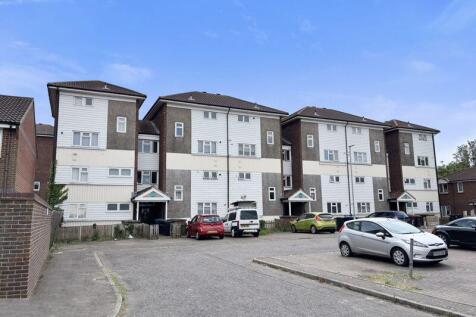 2 bedroom maisonette for sale