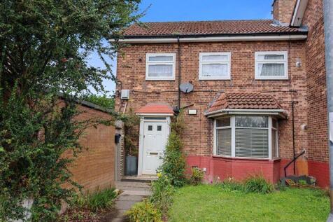 1 bedroom ground floor flat for sale