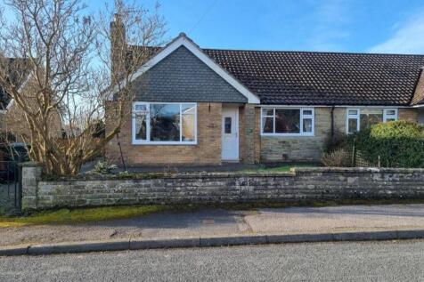 New Road, Kirkbymoorside, York 3 bed semi