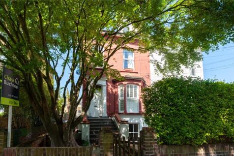 Amyand Park Road, Twickenham 2 bed apartment for sale