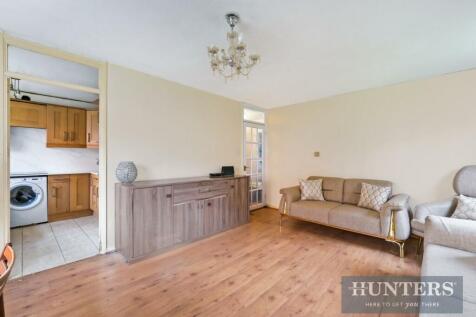 Oakley Close, Isleworth 2 bed flat for sale