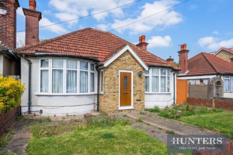 The Vale, Hounslow 3 bed bungalow for sale