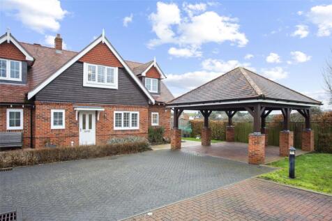 4 bedroom semi-detached house for sale