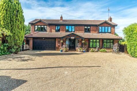 6 bedroom detached house for sale