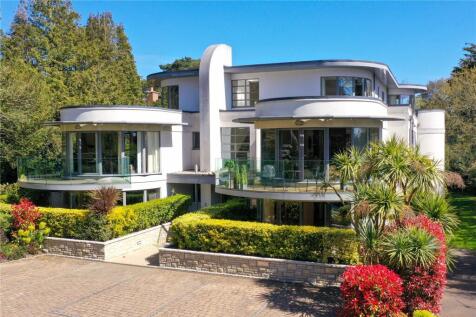 Bingham Avenue, Poole, Dorset, BH14 3 bed apartment for sale