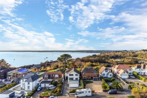 Lake Drive, Poole, Dorset, BH15 3 bed detached house for sale