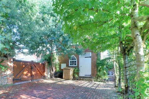 West Cross, Tenterden, Kent, TN30 6 bed detached house for sale