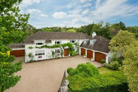 5 bedroom detached house for sale