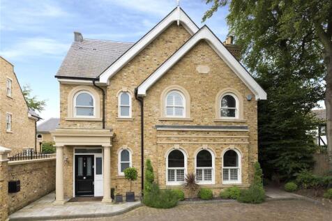 Hever Place, East Molesey, Surrey, KT8 5 bed detached house for sale
