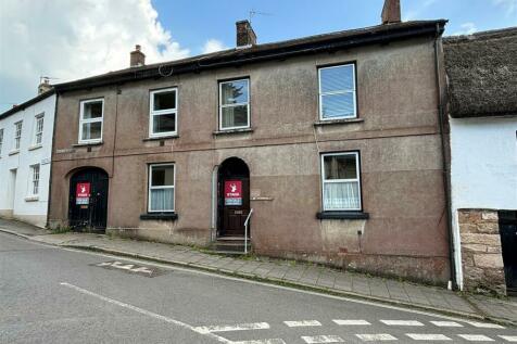 6 bedroom terraced house for sale