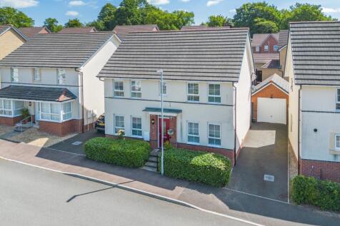 John Jobbins Way, Penygarn, Pontypool 4 bed detached house for sale