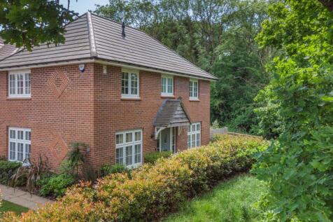 Brake Crescent, Llanwern, Newport 3 bed detached house for sale