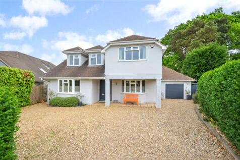 Broomleaf Road, Farnham, Surrey, GU9 5 bed detached house for sale