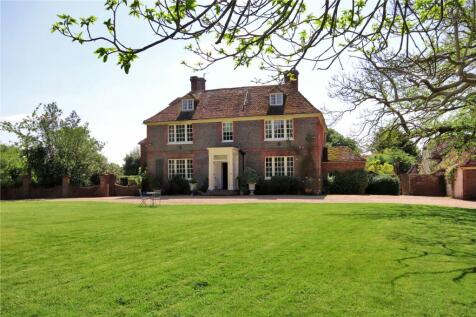 6 bedroom detached house for sale