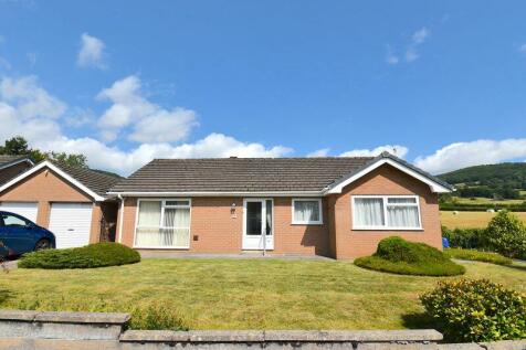 3 bedroom detached bungalow for sale