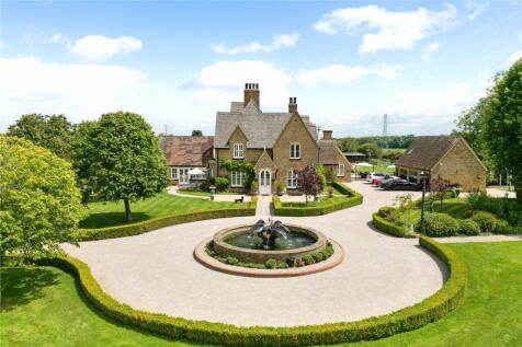 Peakes End, Steppingley... 9 bed equestrian property for sale